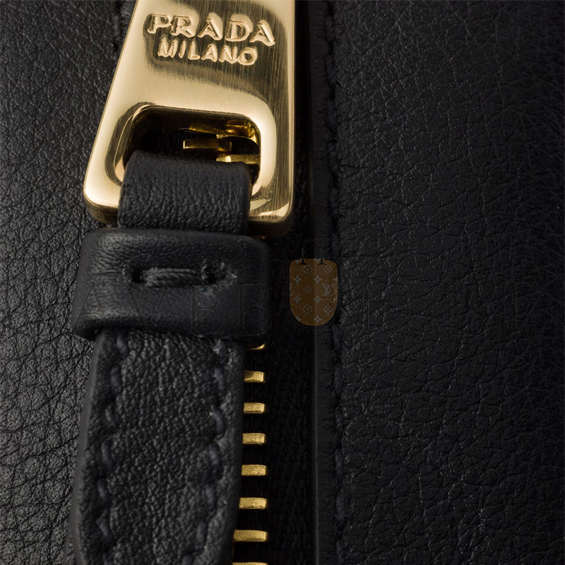 PRADA LEATHER POUCH 1BC239 (22*9*7.5cm)